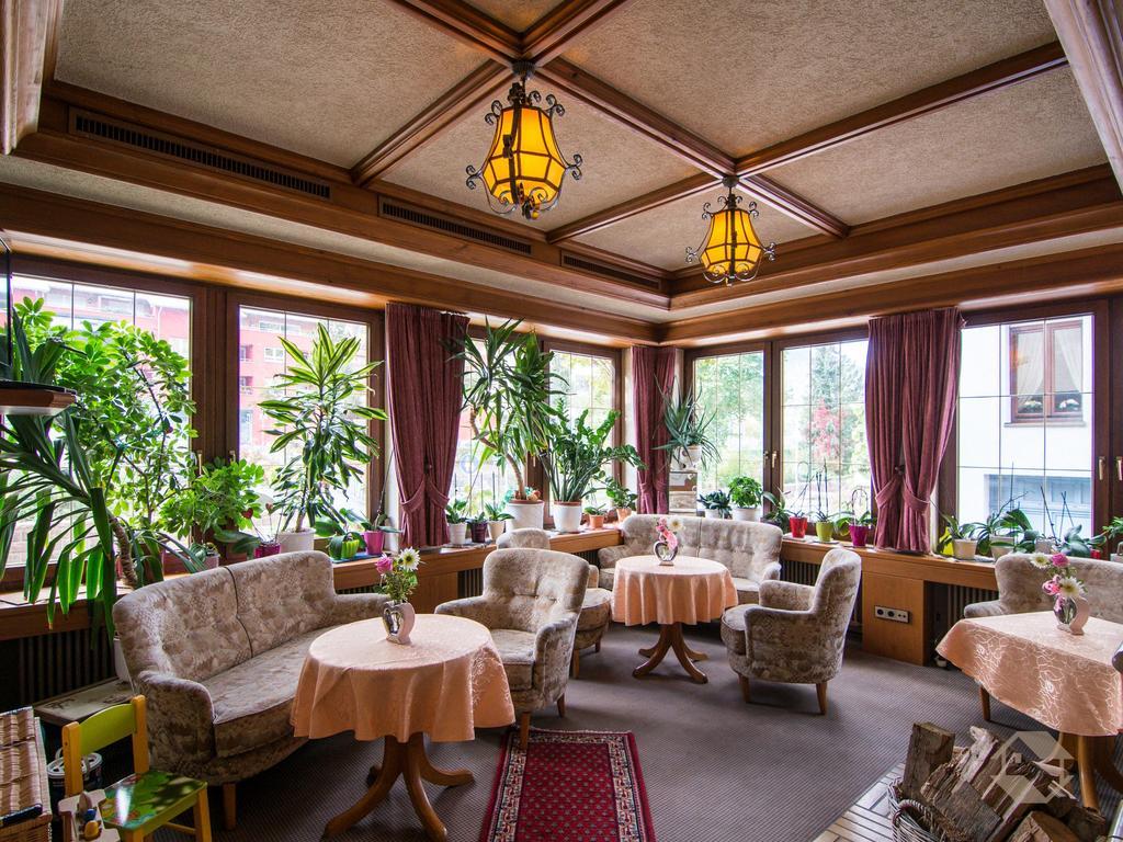 Hotel Restaurant Alte Linde Bad Wildbad Kültér fotó