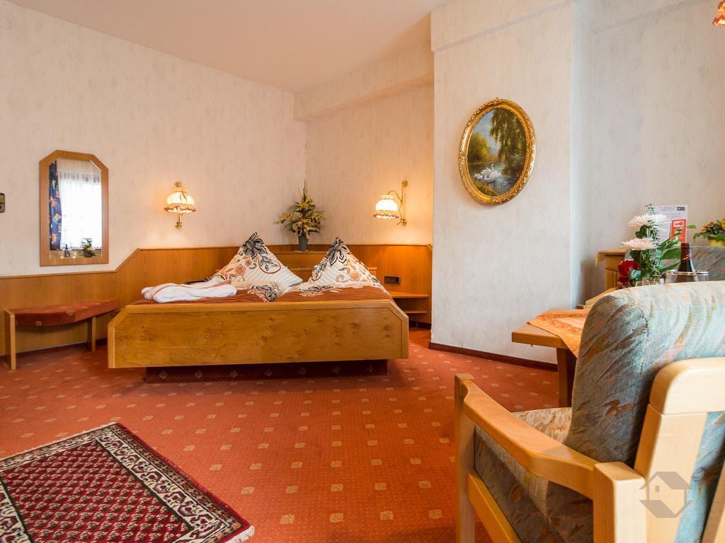 Hotel Restaurant Alte Linde Bad Wildbad Kültér fotó