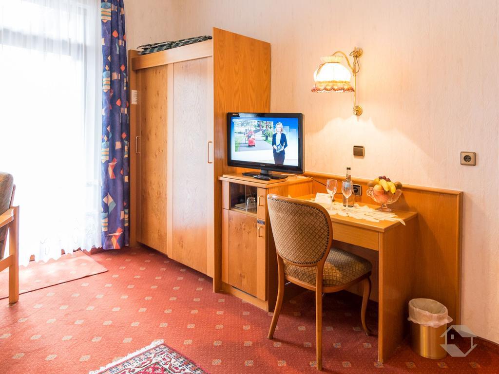 Hotel Restaurant Alte Linde Bad Wildbad Kültér fotó
